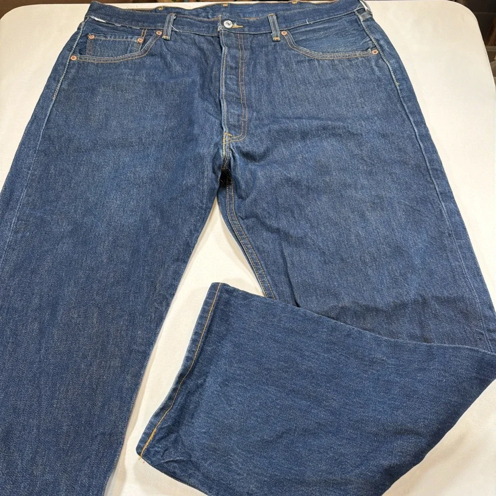 Levi's 501 Button Fly Original Fit Denim Jeans Straight Leg Men's SZ 40x32